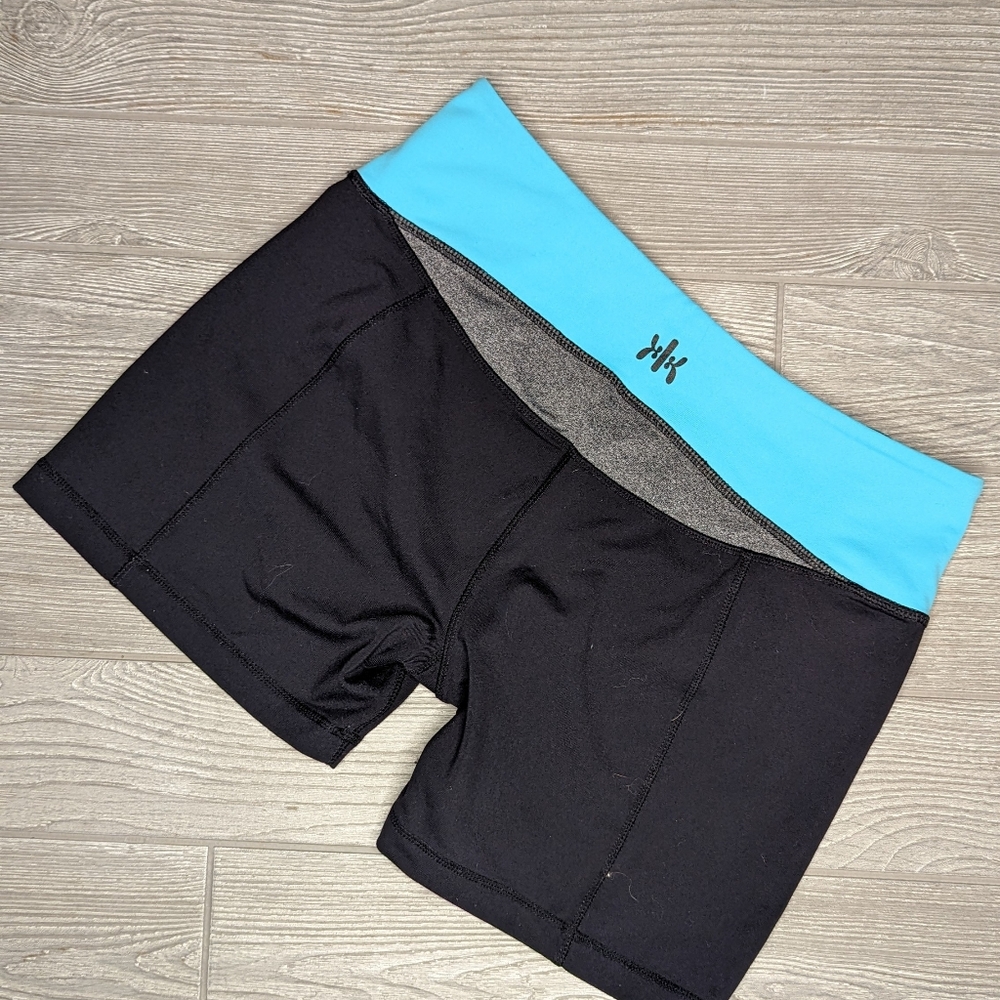Yoga shorts kyodan